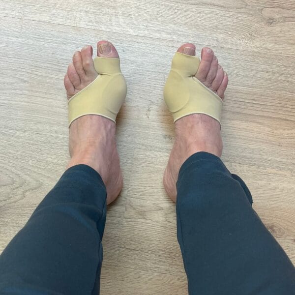 Hallux valgus textilstrumpa med tåspridare